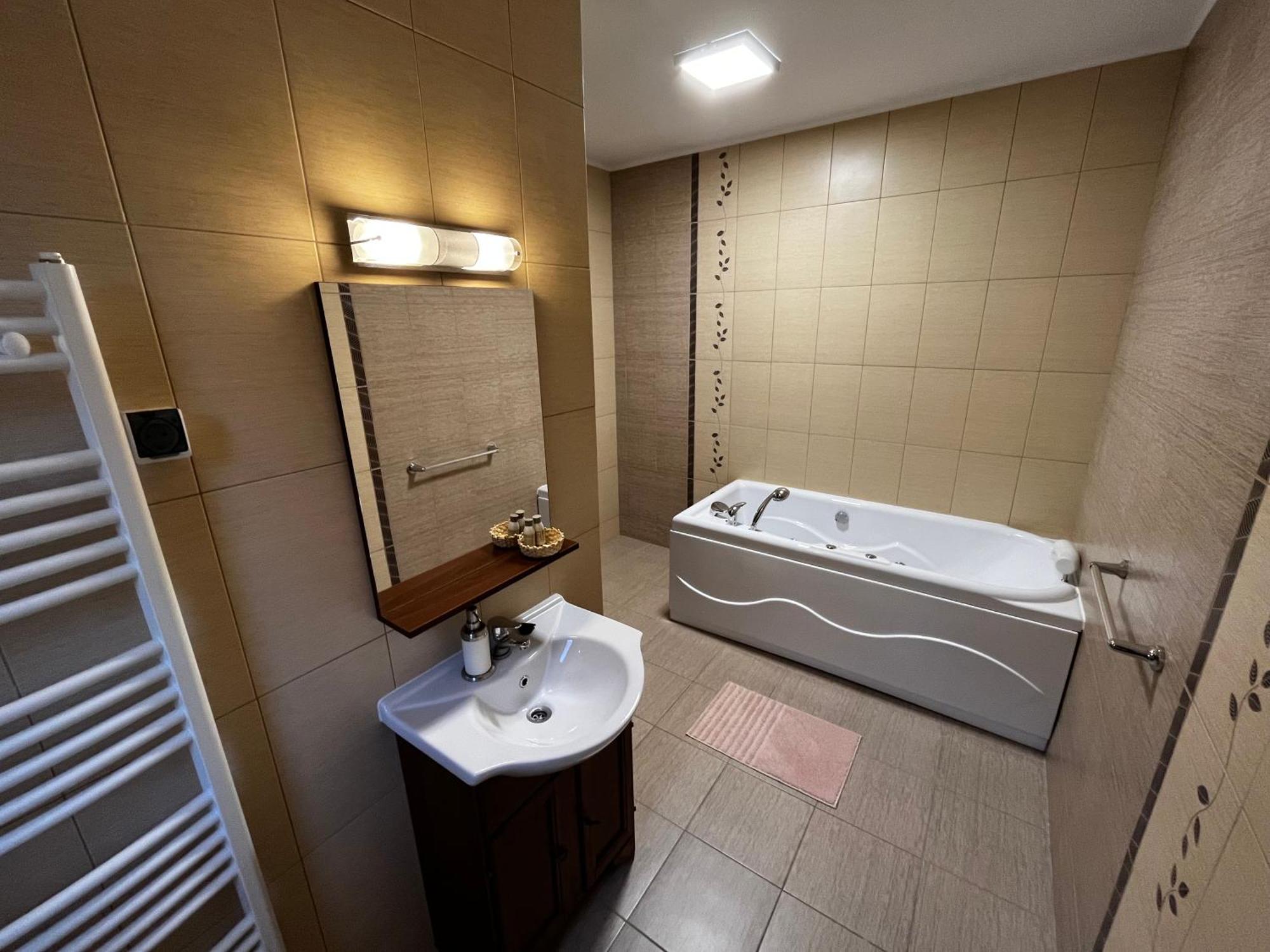 The White House Sohodol Hotel Sohodol  Bagian luar foto